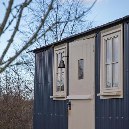 The Hut Villa Ashbourne  Exteriör bild