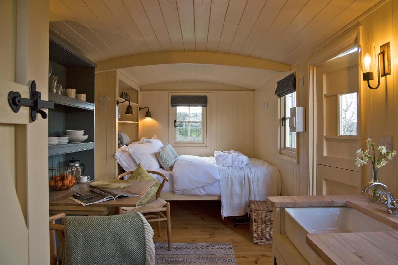 The Hut Villa Ashbourne  Exteriör bild