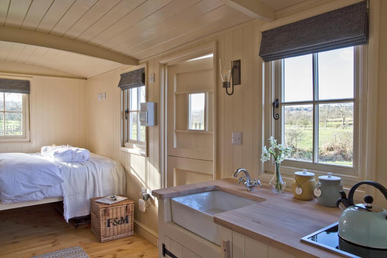 The Hut Villa Ashbourne  Exteriör bild